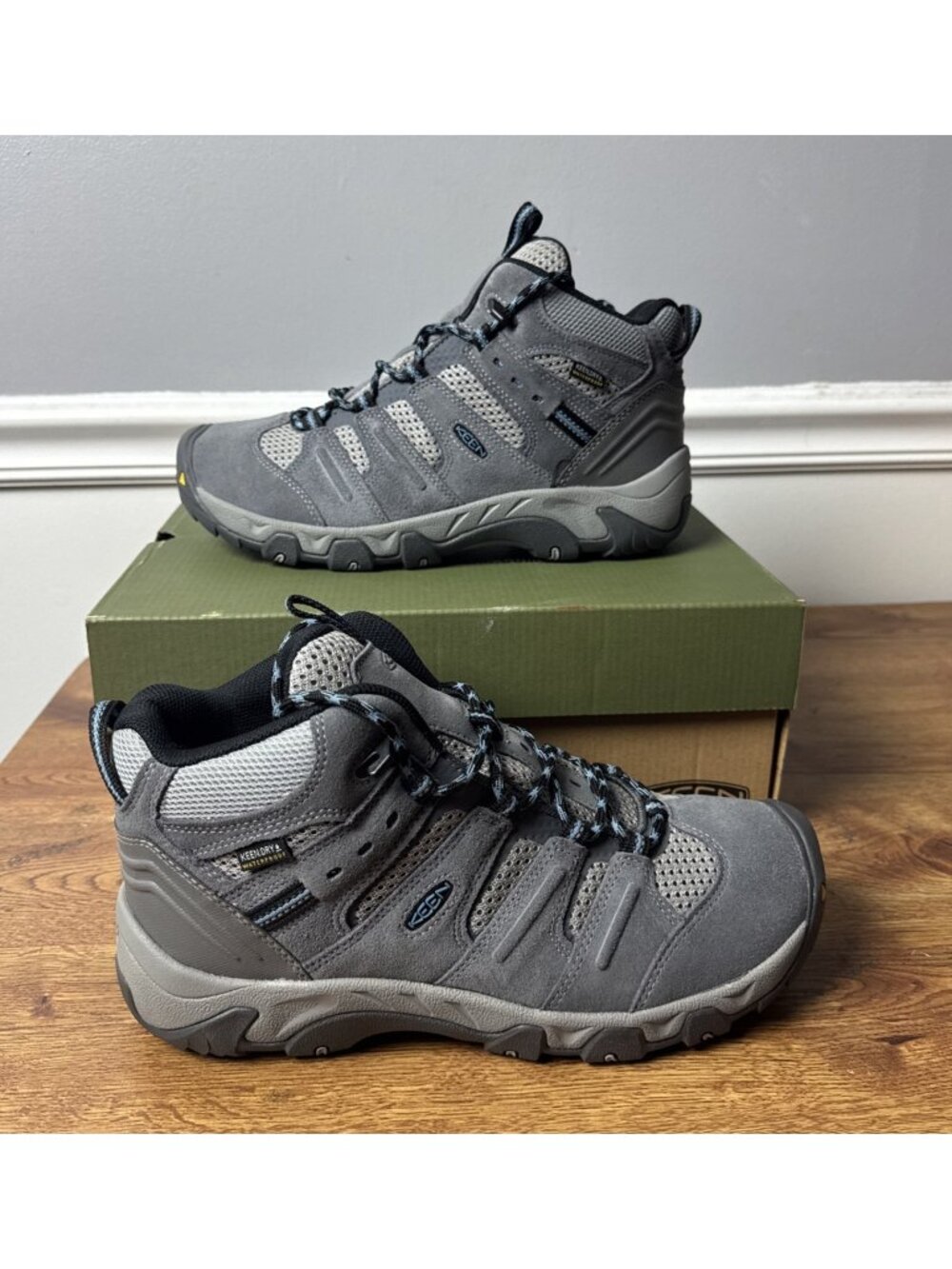 KEEN Women's Headout Waterproof Hiking Boots Shoes Gray, Size 10